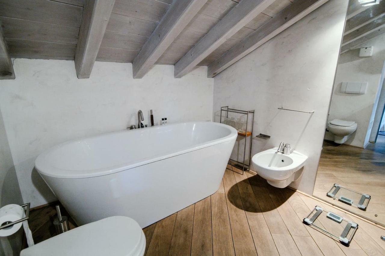 Apartament Sailer Loft - The House Of Travelers Como Zewnętrze zdjęcie
